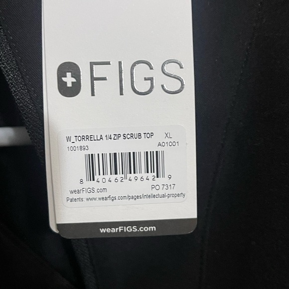 Figs Black Zip Scrub Top - Picture 2 of 8